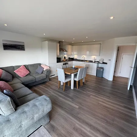 Excalibur 3 Bed Sleeps 7 Apartment Tintagel