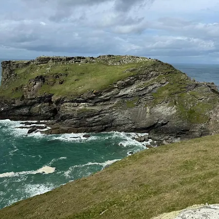 Apartment Excalibur 3 Bed Sleeps 7 Tintagel