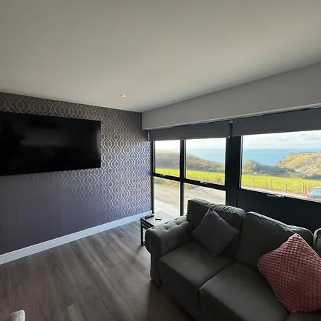 Apartment Excalibur 3 Bed Sleeps 7 Tintagel